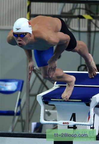 五十米蝶泳耐力训练突破，如何游得更稳更持久